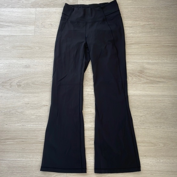 Black groove pant III (regular) full on lulon Lululemon yoga pants - Picture 1 of 6